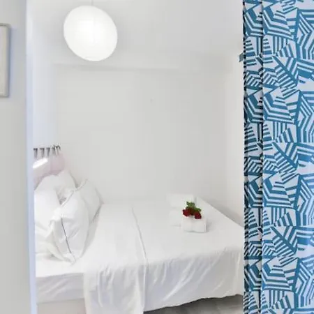 Апартаменты Les Beaux Jours Super Flat For 3 With Ac, Balcony & View