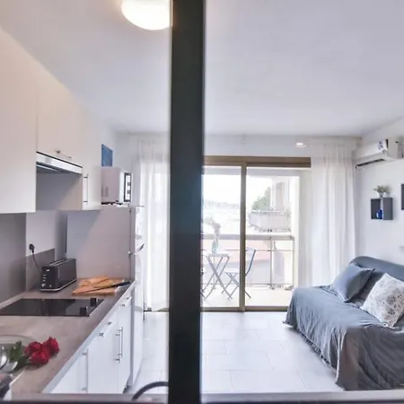 Apartment Les Beaux Jours Super Flat For 3 With Ac, Balcony & View *