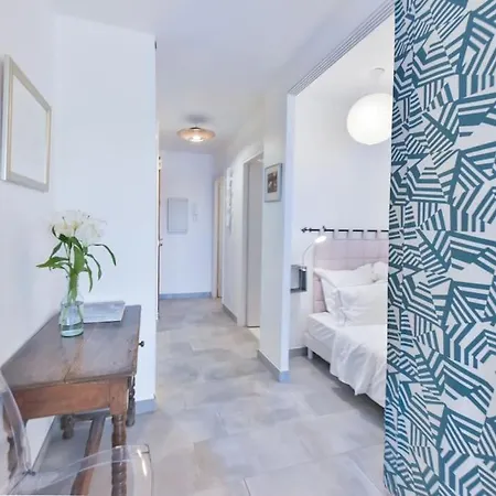 Apartment Les Beaux Jours Super Flat For 3 With Ac, Balcony & View